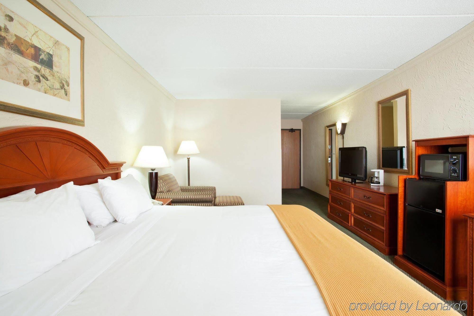Country Inn & Suites By Radisson Mt. Pleasant-Racine West Wi Sturtevant Exterior foto
